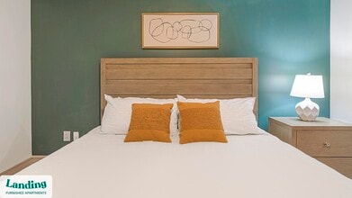 777 Preston St, Unit 12J in Houston, TX - Building Photo - Building Photo