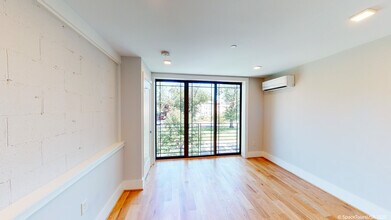 1311 Pennsylvania Ave SE, Unit 2A in Washington, DC - Building Photo - Building Photo