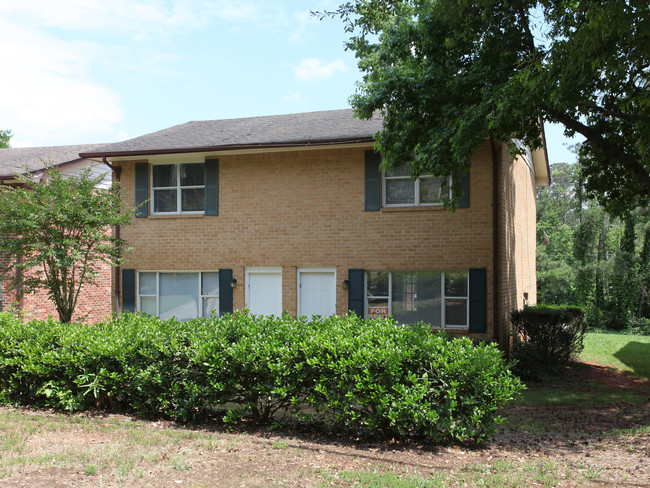 373-375 Mimosa Dr in Buford, GA - Building Photo - Building Photo