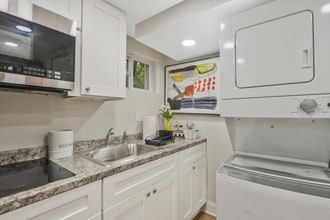 325 Winslow Rd in Oxon Hill, MD - Building Photo - Building Photo