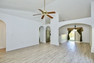 8695 Foley Dr in Orlando, FL - Building Photo - Building Photo