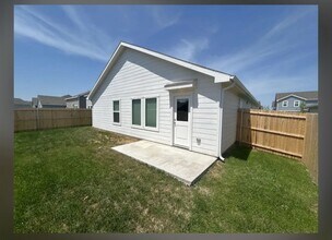 5015 Pleasant Shade Pl in Crowley, TX - Building Photo - Building Photo