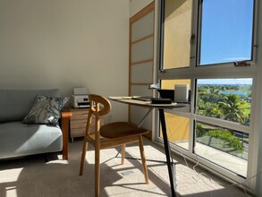 1350 Ala Moana Blvd in Honolulu, HI - Building Photo - Building Photo