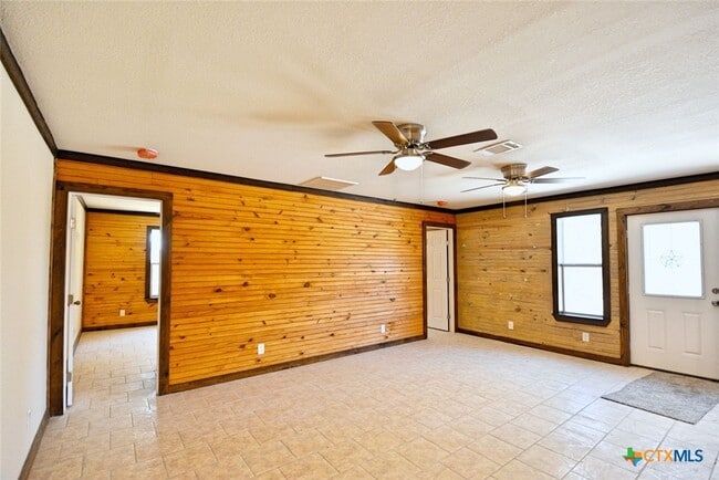 1155 Farm To Market Rd 2722 in New Braunfels, TX - Building Photo - Building Photo
