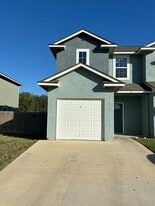 8327 Breezy Cv in Selma, TX - Building Photo