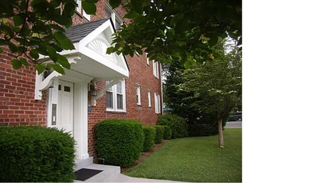 1520 N Lancaster St in Arlington, VA - Building Photo - Building Photo