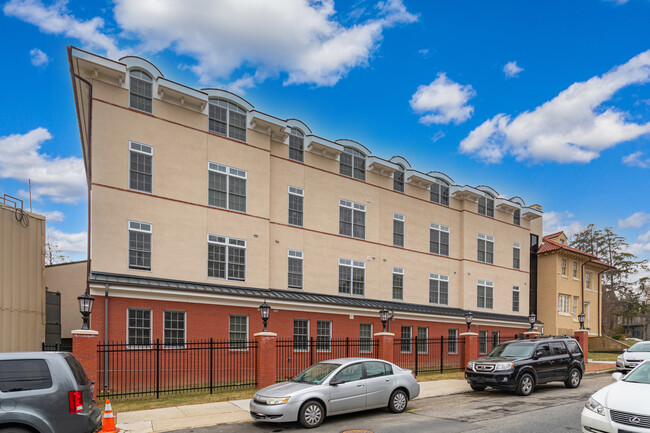 H Fletcher Brown Apartments in Wilmington, DE - Building Photo - Building Photo