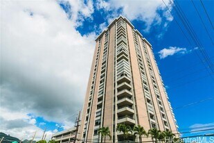 2100 Date St in Honolulu, HI - Building Photo