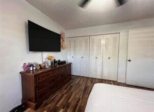 1 W Country Cove Way in Kissimmee, FL - Building Photo - Building Photo