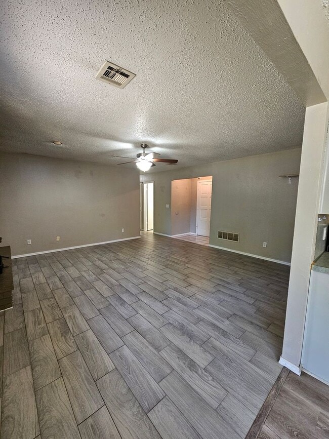 1409 SW 84th St in Oklahoma City, OK - Building Photo - Building Photo