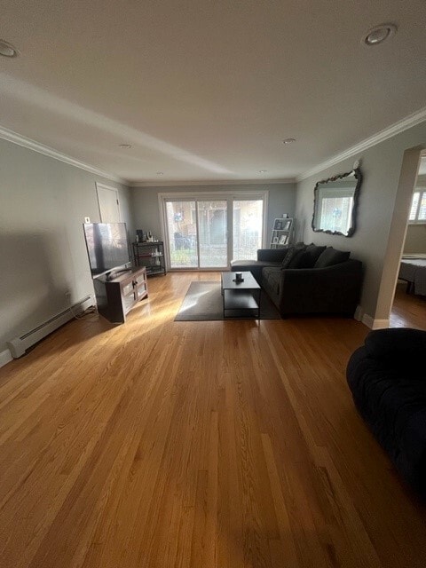 6867 N Overhill Ave, Unit 1C in Chicago, IL - Foto de edificio - Building Photo