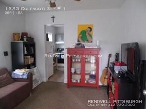 1223 Colescott St-Unit -# 1 in Pittsburgh, PA - Foto de edificio - Building Photo