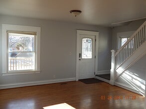 108 N Magnolia Ave in Lansing, MI - Building Photo - Building Photo