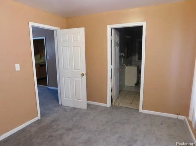 14887 Sorrento Ave in Detroit, MI - Building Photo - Building Photo