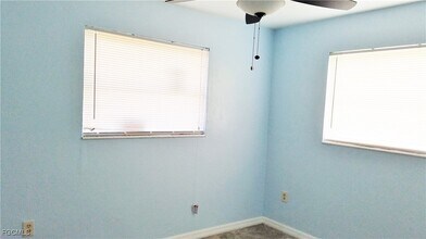 434 Buena Vista Blvd in Ft. Myers, FL - Building Photo - Building Photo