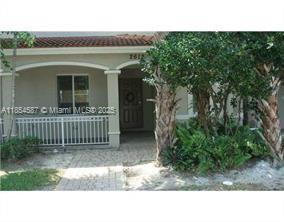2612 SW 82nd Ave in Miramar, FL - Foto de edificio