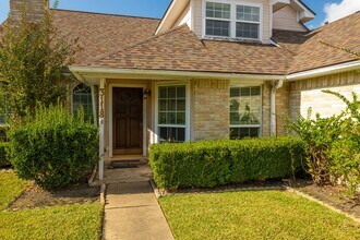 3118 Kempwood Dr in Sugar Land, TX - Building Photo - Building Photo