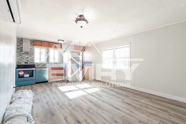 property at 3652 Platt Ave