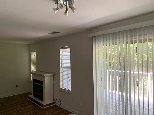 1524 Cedar Bluff Trail