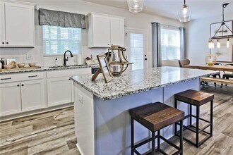 123 Lauren St in Adairsville, GA - Building Photo - Building Photo