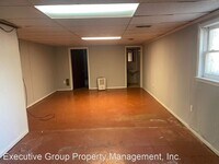 927 Fairview Cir photo'