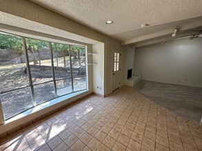 2314 Farnswood Cir in Austin, TX - Building Photo - Building Photo