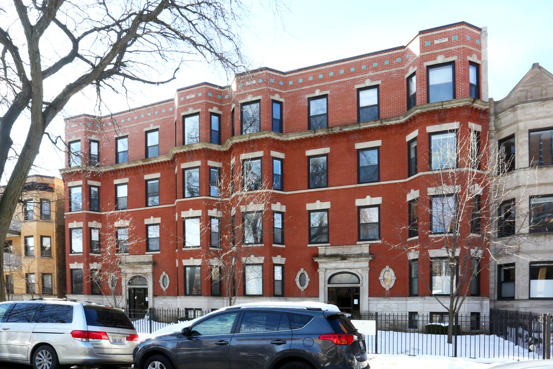 5206-5212 N Winthrop Ave in Chicago, IL - Building Photo