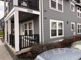 1217 Billy Frank Jr. St in Bellingham, WA - Building Photo