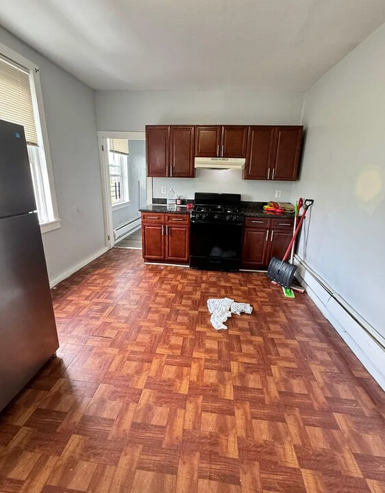 303 Watchung Ave in West Orange, NJ - Building Photo