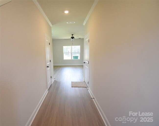 3519 Narrow Ln in Charlotte, NC - Building Photo - Building Photo