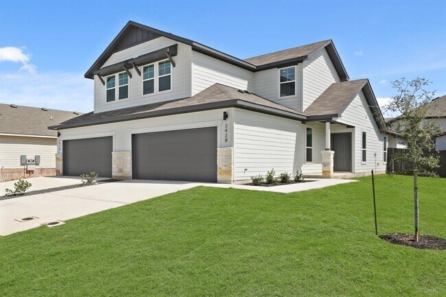 242 Schrader Dr in Buda, TX - Building Photo - Building Photo