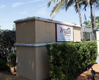 Mystic Gardens in Ft. Myers, FL - Foto de edificio - Building Photo