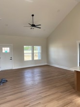 115 Heath Ln in Winchester, TN - Foto de edificio - Building Photo