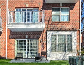 137 Abbie Ct in Guttenberg, NJ - Building Photo - Building Photo