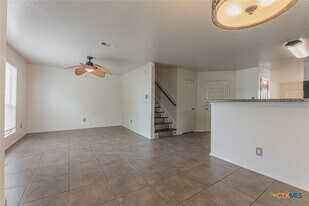 2406 Waterfall Dr in Killeen, TX - Building Photo