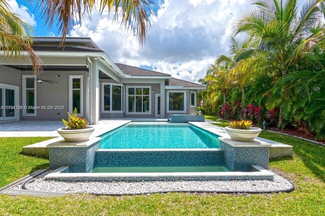 10181 Key Plum St in Plantation, FL - Building Photo - Building Photo