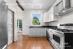 1601 SE 32nd Pl in Portland, OR - Building Photo