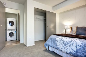 Hill Vista Apartments in Seattle, WA - Foto de edificio - Building Photo