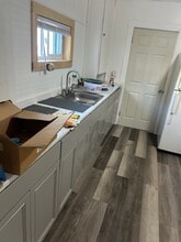 97 Grant St, Unit 1 in Bangor, ME - Foto de edificio - Building Photo