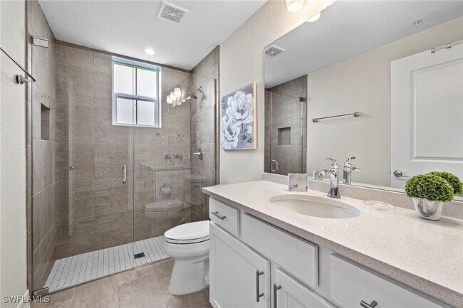 property at 172 Indies Dr E
