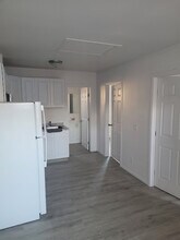 45431 Corkwood Ave, Unit 45431 Corkwood in Lancaster, CA - Building Photo - Building Photo