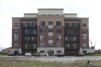 HIGHPOINT Countryside Residences in Countryside, IL - Building Photo - Building Photo