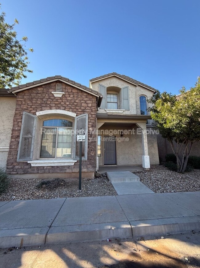 8323 W Sheridan St in Phoenix, AZ - Building Photo - Building Photo