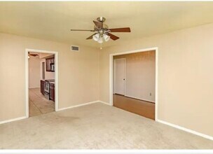 5975 Townhouse Ln in Beaumont, TX - Building Photo - Building Photo