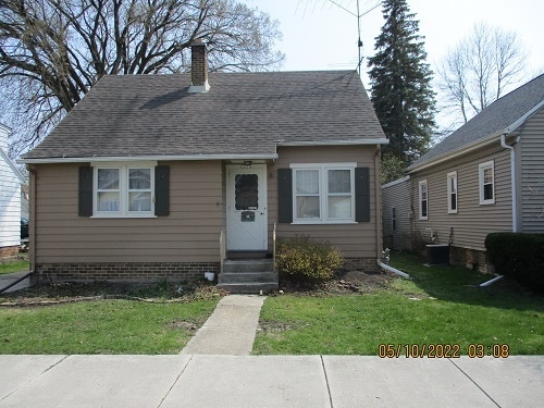 property at 2021 Saemann Ave