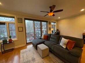 1711 S Racine Ave, Unit 2 in Chicago, IL - Building Photo - Building Photo