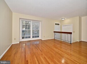 14310 Rich Branch Dr in North Potomac, MD - Building Photo - Building Photo