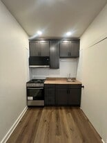 207 W King St in Lancaster, PA - Building Photo