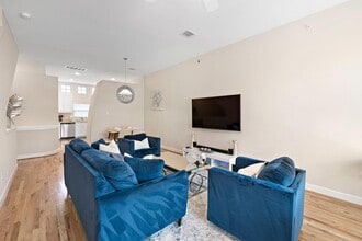 8705 Bryam St in Houston, TX - Foto de edificio - Building Photo