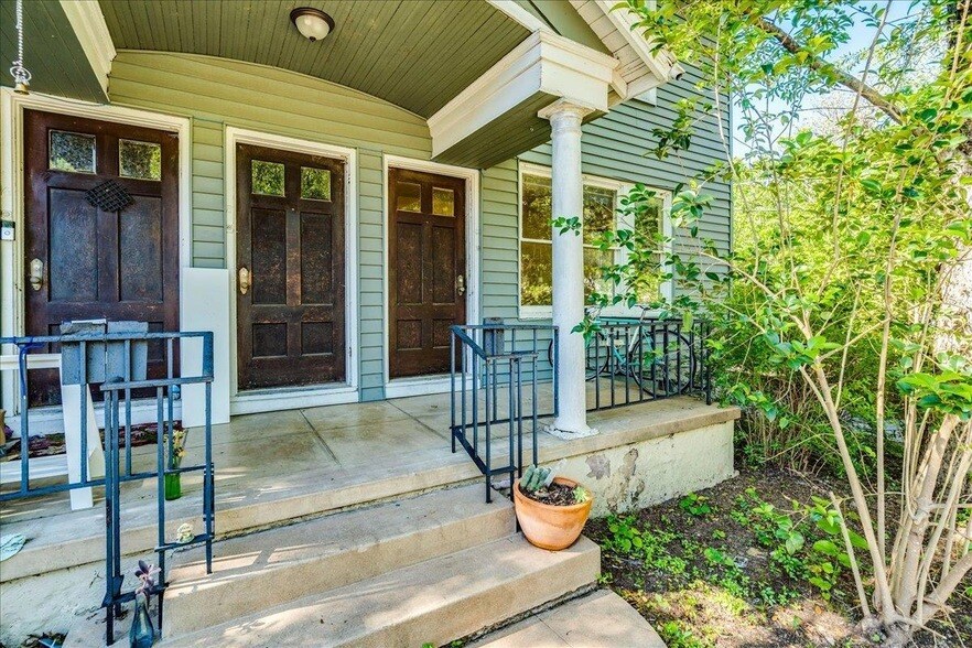 1103 W 22nd St in Austin, TX - Foto de edificio
